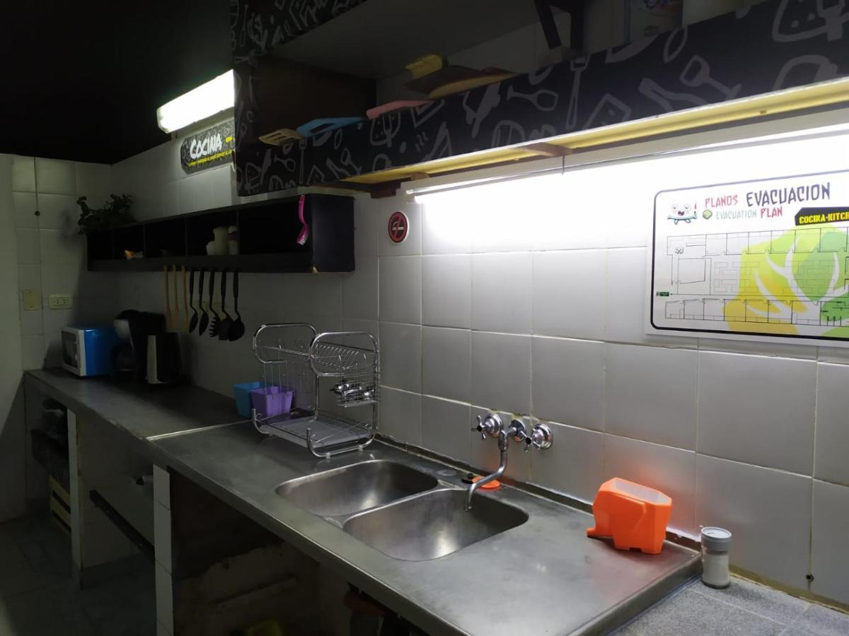Hostal De La Plaza Miramar (Buenos Aires)